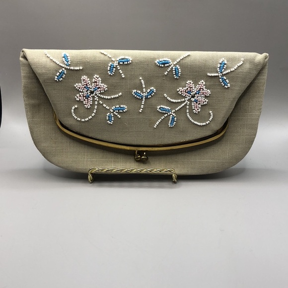 Ladies Normandie Beige Fabric 1940s Clutch w/ Detailed Beading - Picture 2 of 8
